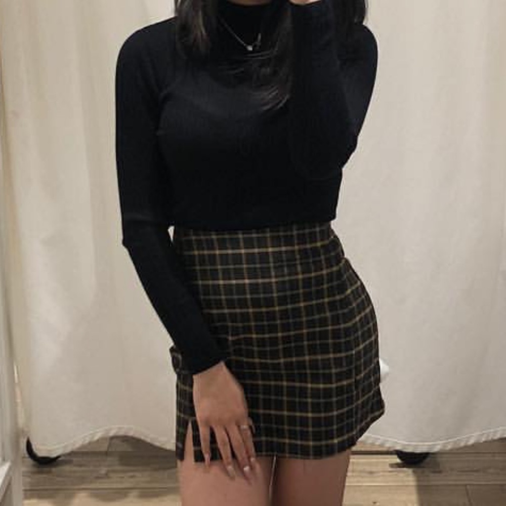 Brandy Melville plaid mini skirt